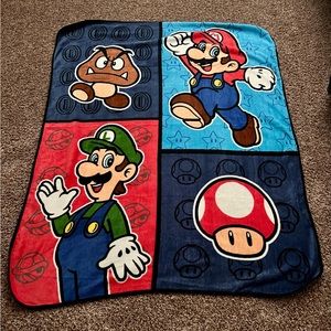 Fuzzy Super Mario blanket